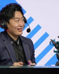 世界杯直播解说台起争执！管泽元锐评姆巴佩，范志毅当场回怼